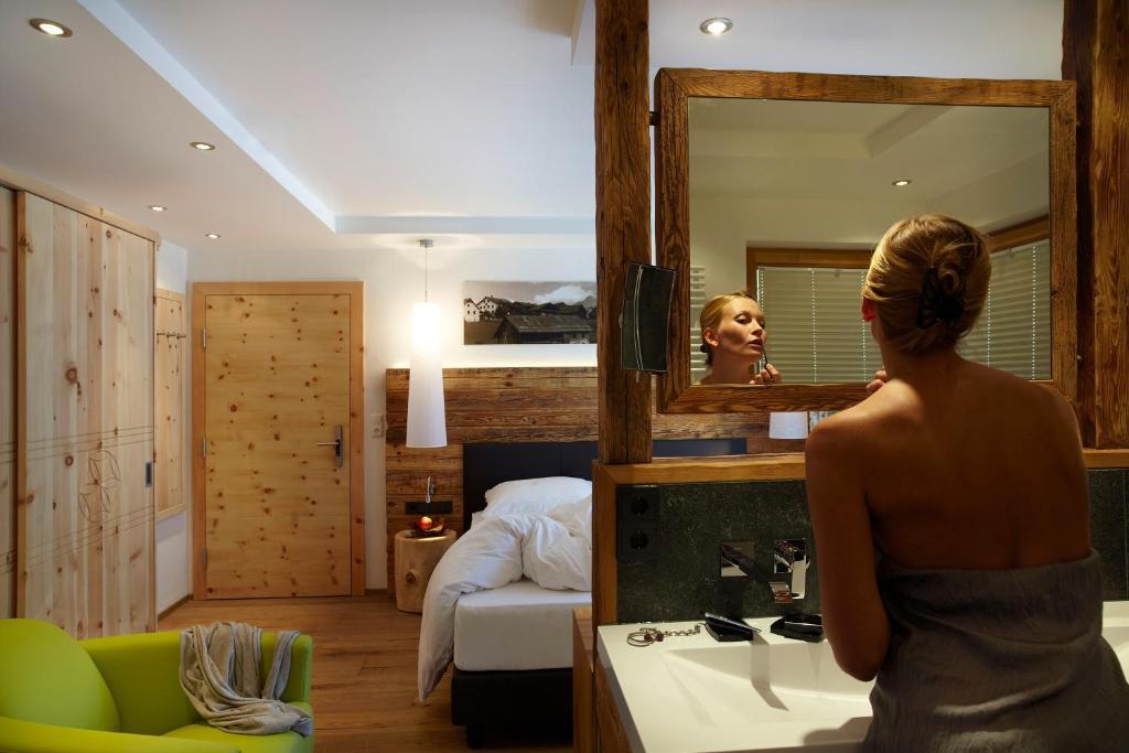 Hotel Am Roemerweg Fiss Room photo